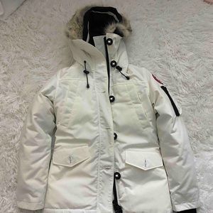 New! Canada goose down jacket woman xs